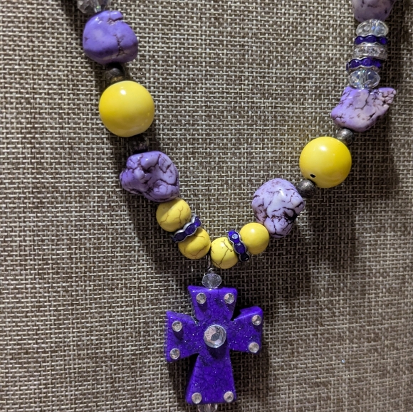 Purple and Goldtoned Chunky Beaded Necklace with Cross Pendant - Picture 3 of 7